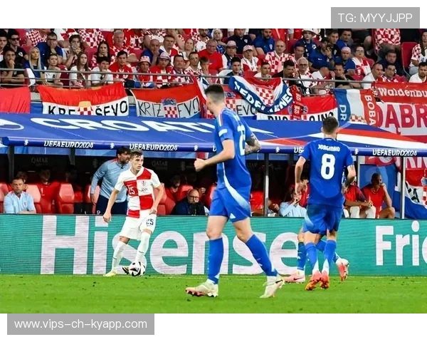 克罗地亚意大利互交白卷，欧预赛形势难预料，位于意大利与克罗地亚中间的海是什么海